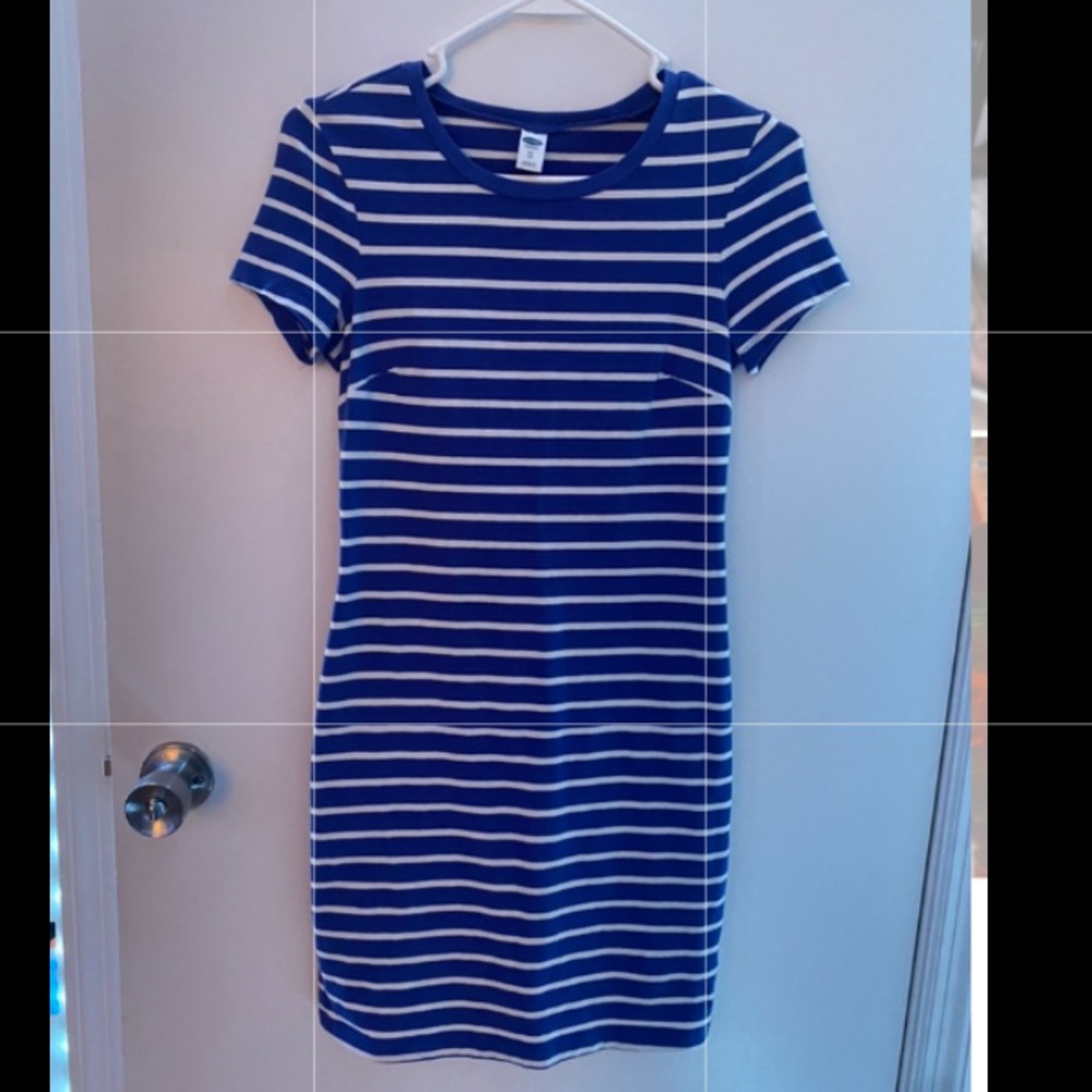 Old Navy blue and white dress